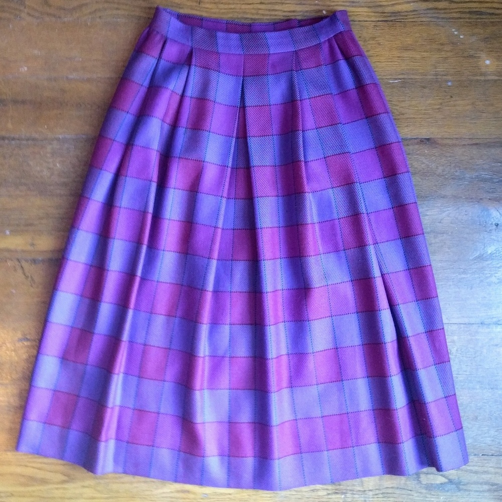 SALE! Lovely Vintage Wool Midi Skirt